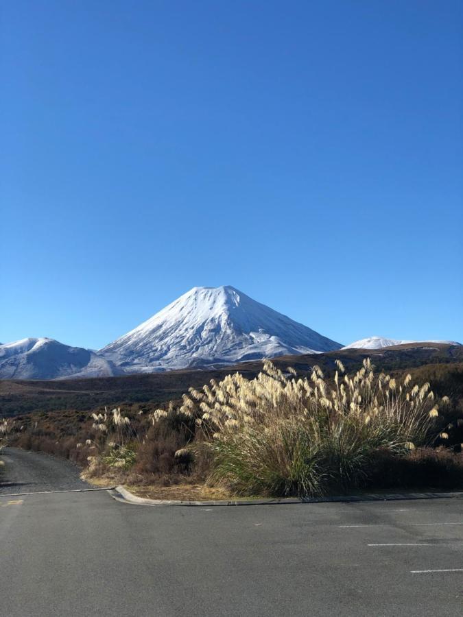 Bed and Breakfast Tongariro Adventures Kuratau Exterior foto